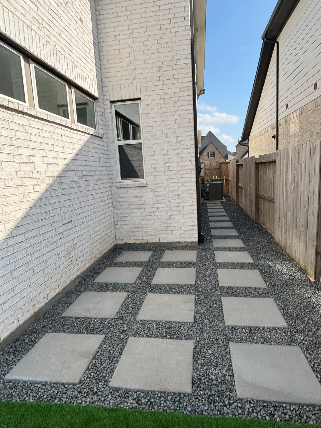 Bezuz-Lawn-and-Landscaping_Residential-Landscaping-in-Katy-TX-003