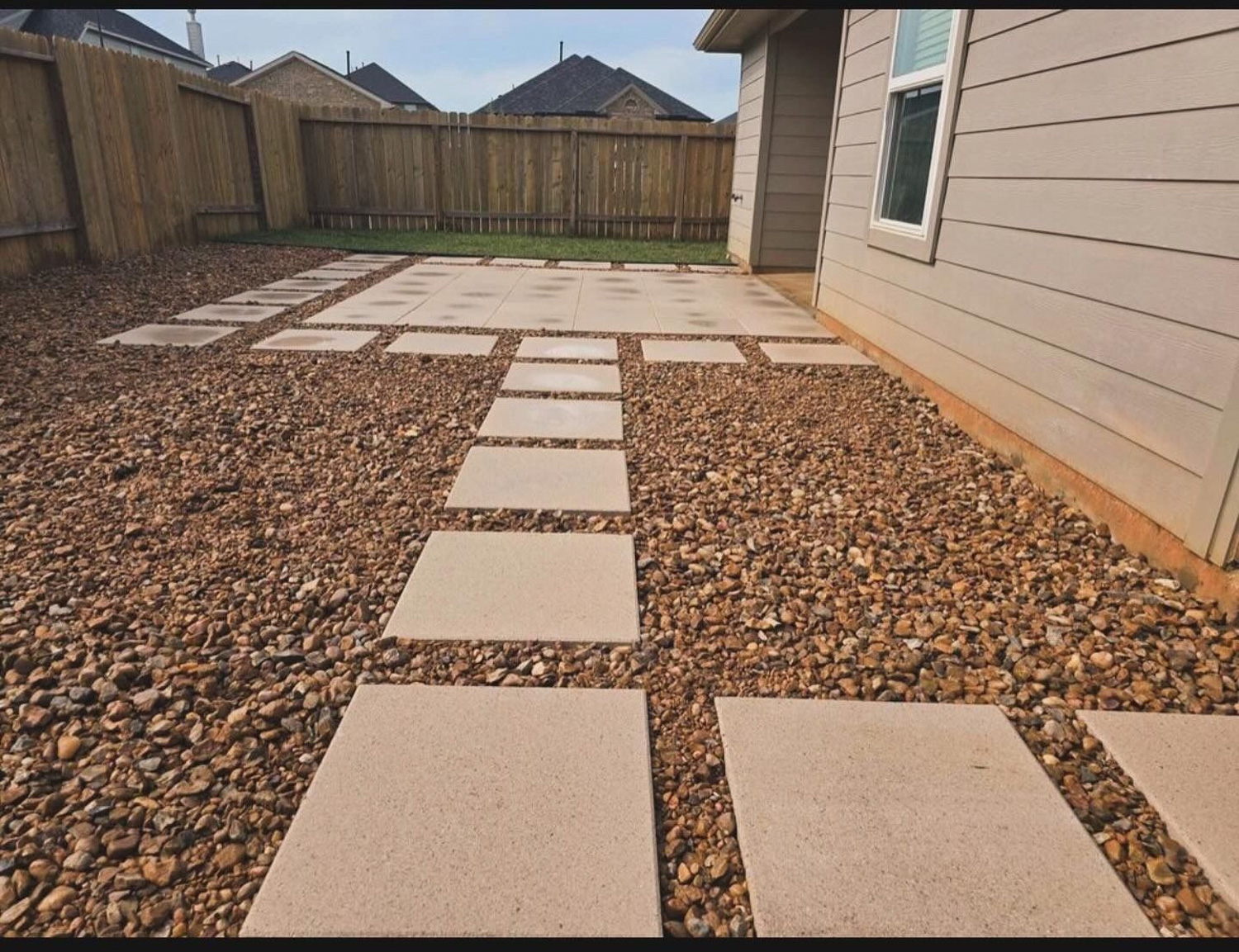 Bezuz-Lawn-and-Landscaping_Residential-Landscaping-in-Katy-TX-015