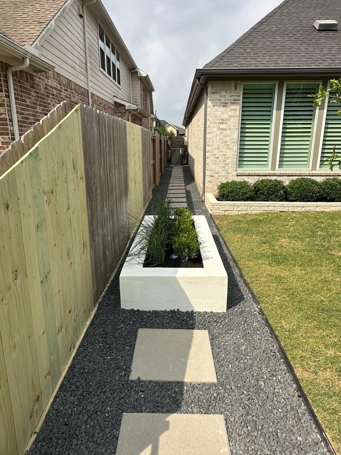 Bezuz-Lawn-and-Landscaping_Residential-Landscaping-in-Katy-TX-019