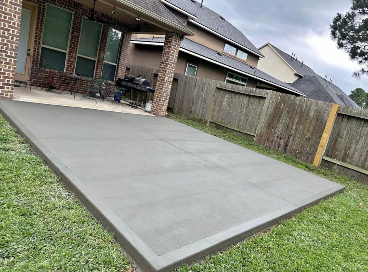 Bezuz-Lawn-and-Landscaping_Residential-Landscaping-in-Katy-TX-030