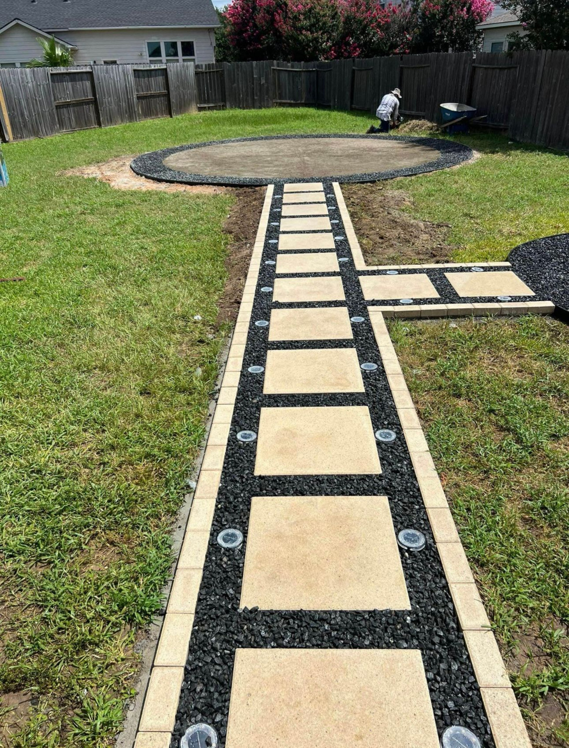 Bezuz-Lawn-and-Landscaping_Residential-Landscaping-in-Katy-TX-036