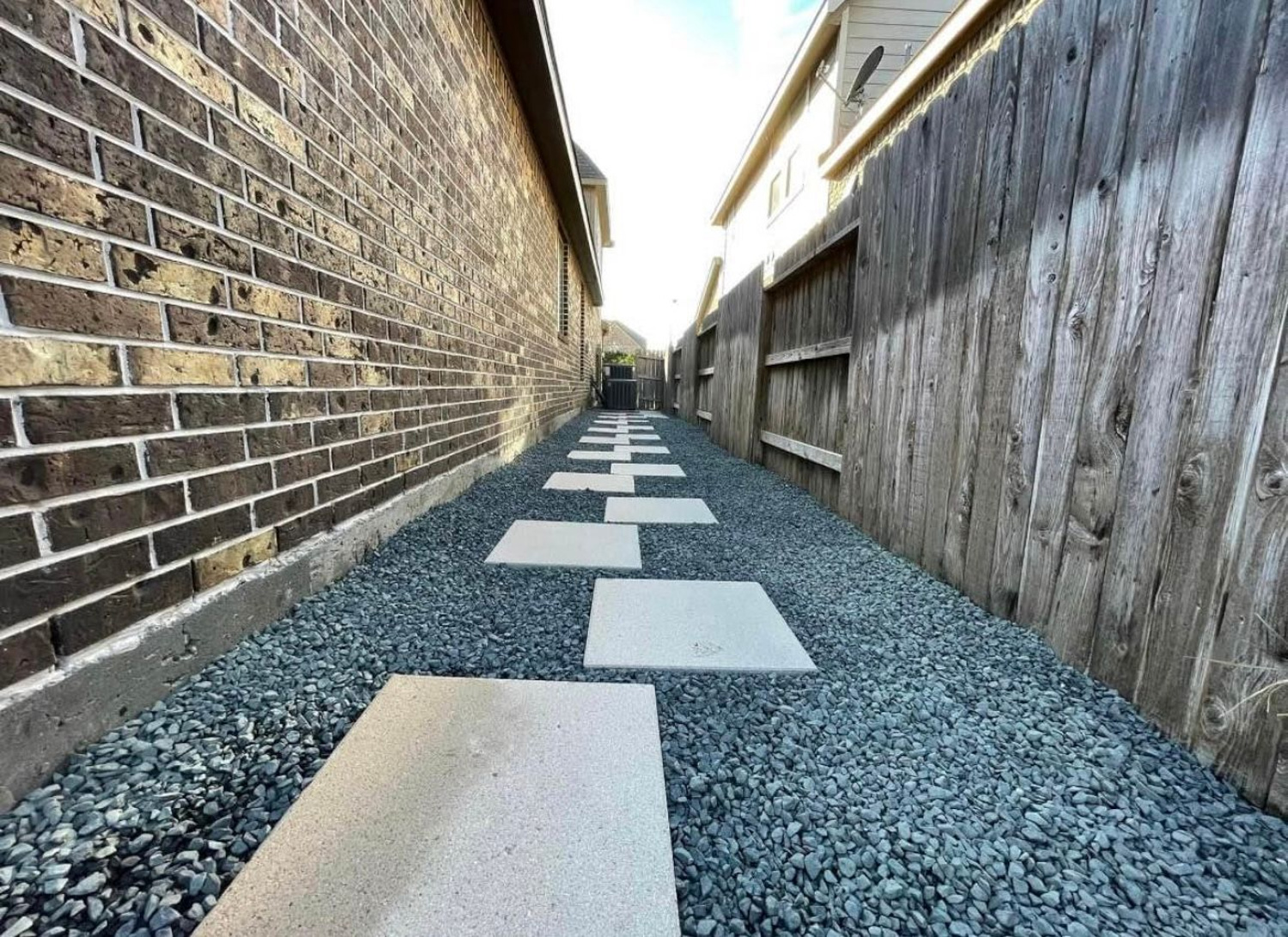 Bezuz-Lawn-and-Landscaping_Residential-Landscaping-in-Katy-TX-045