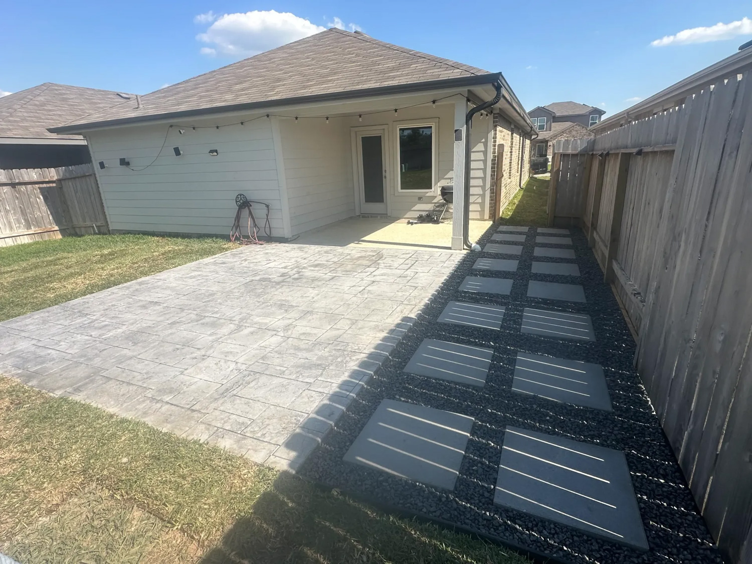 Bezuz-Lawn-and-Landscaping_Residential-Landscaping-in-Katy-TX-097