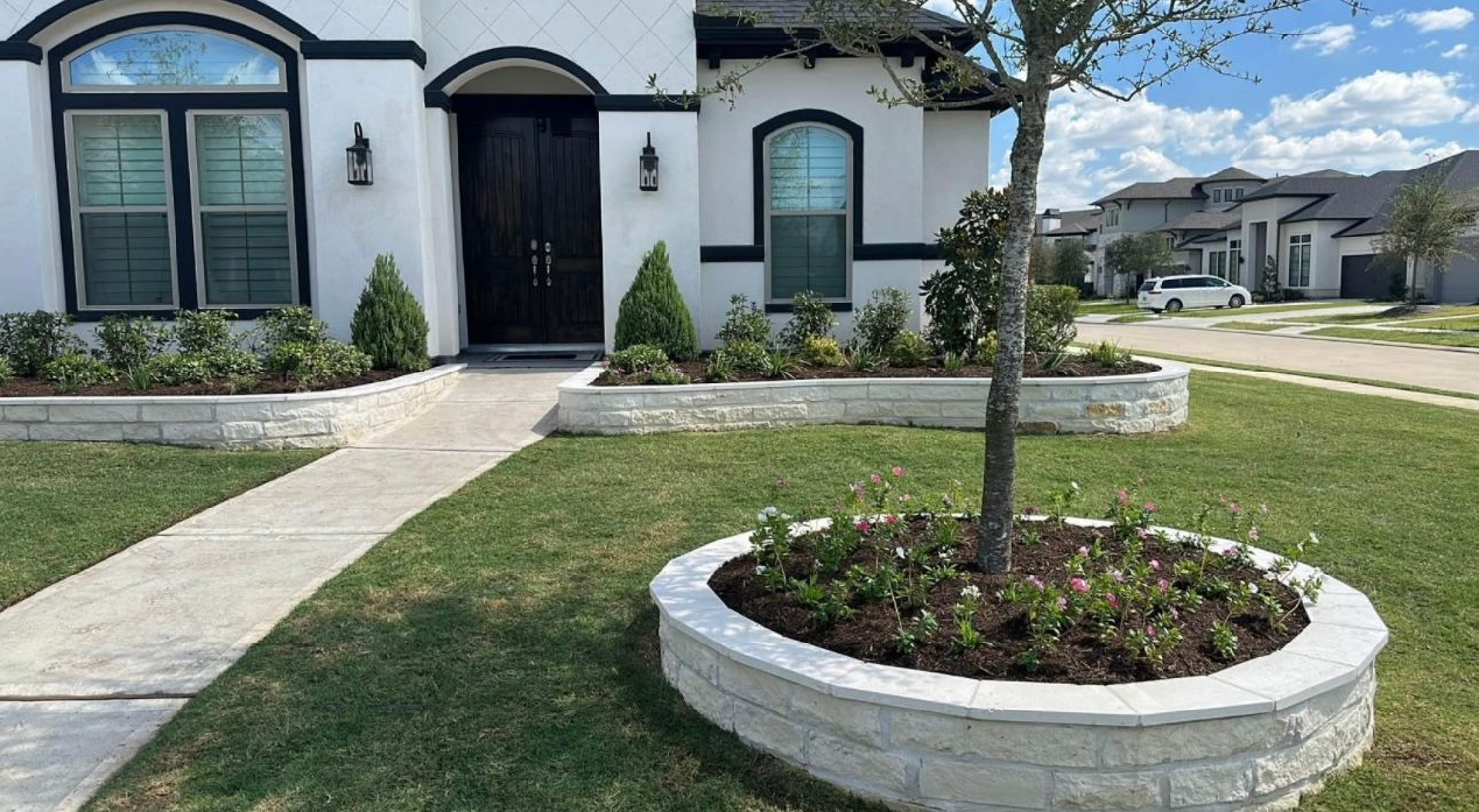 Bezuz-Lawn-and-Landscaping_Residential-Landscaping-in-Katy-TX-110