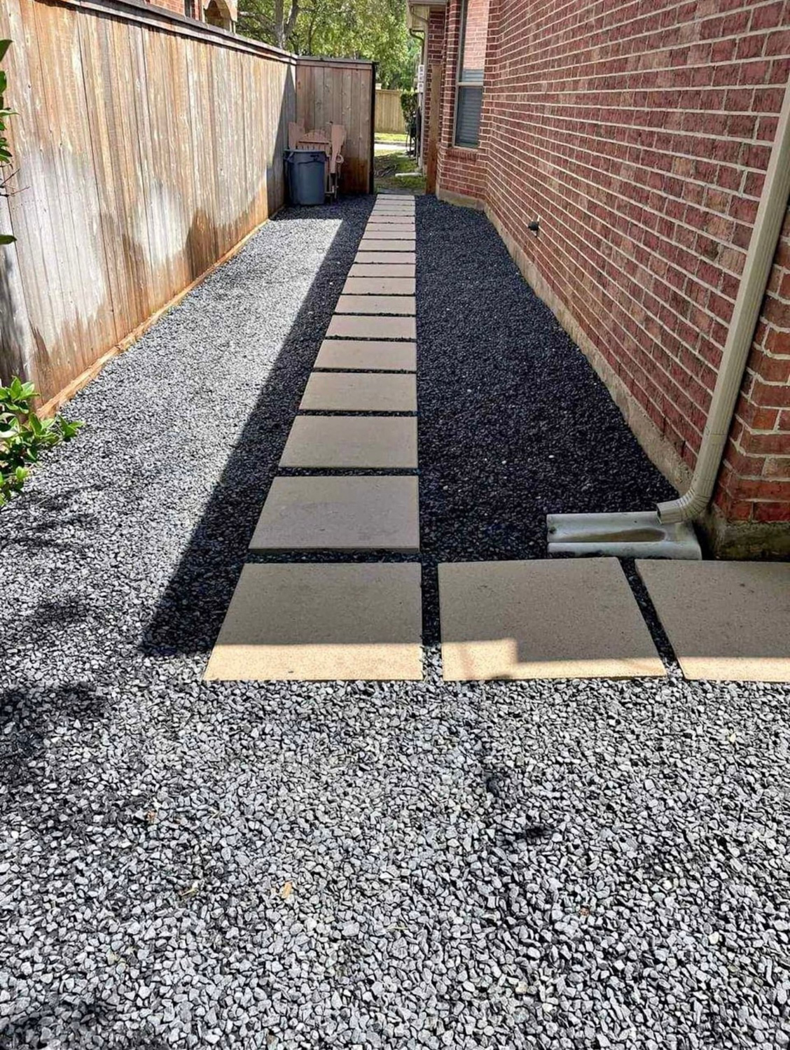 Bezuz-Lawn-and-Landscaping_Residential-Landscaping-in-Katy-TX-116