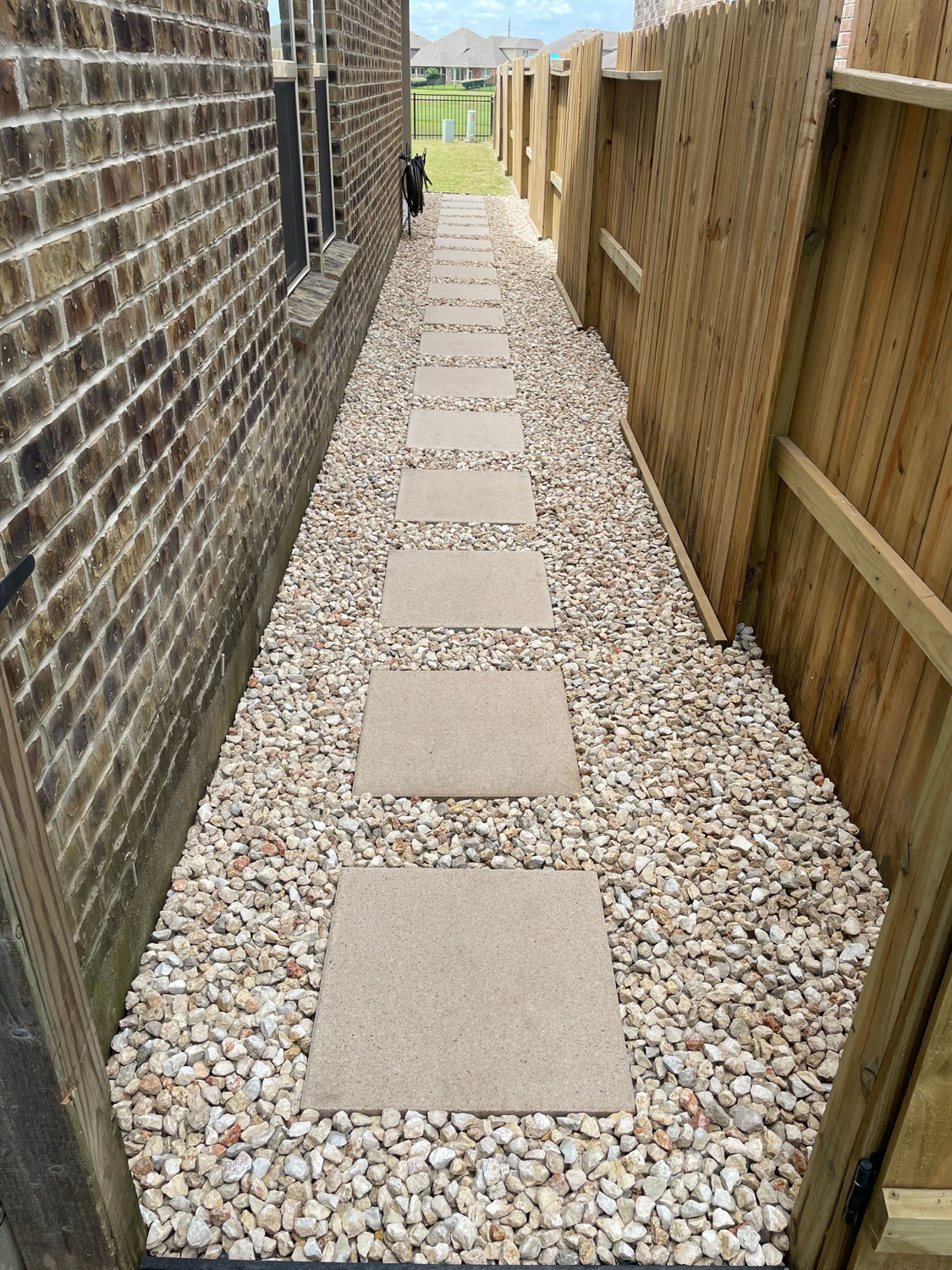 Bezuz-Lawn-and-Landscaping_Residential-Landscaping-in-Katy-TX-144