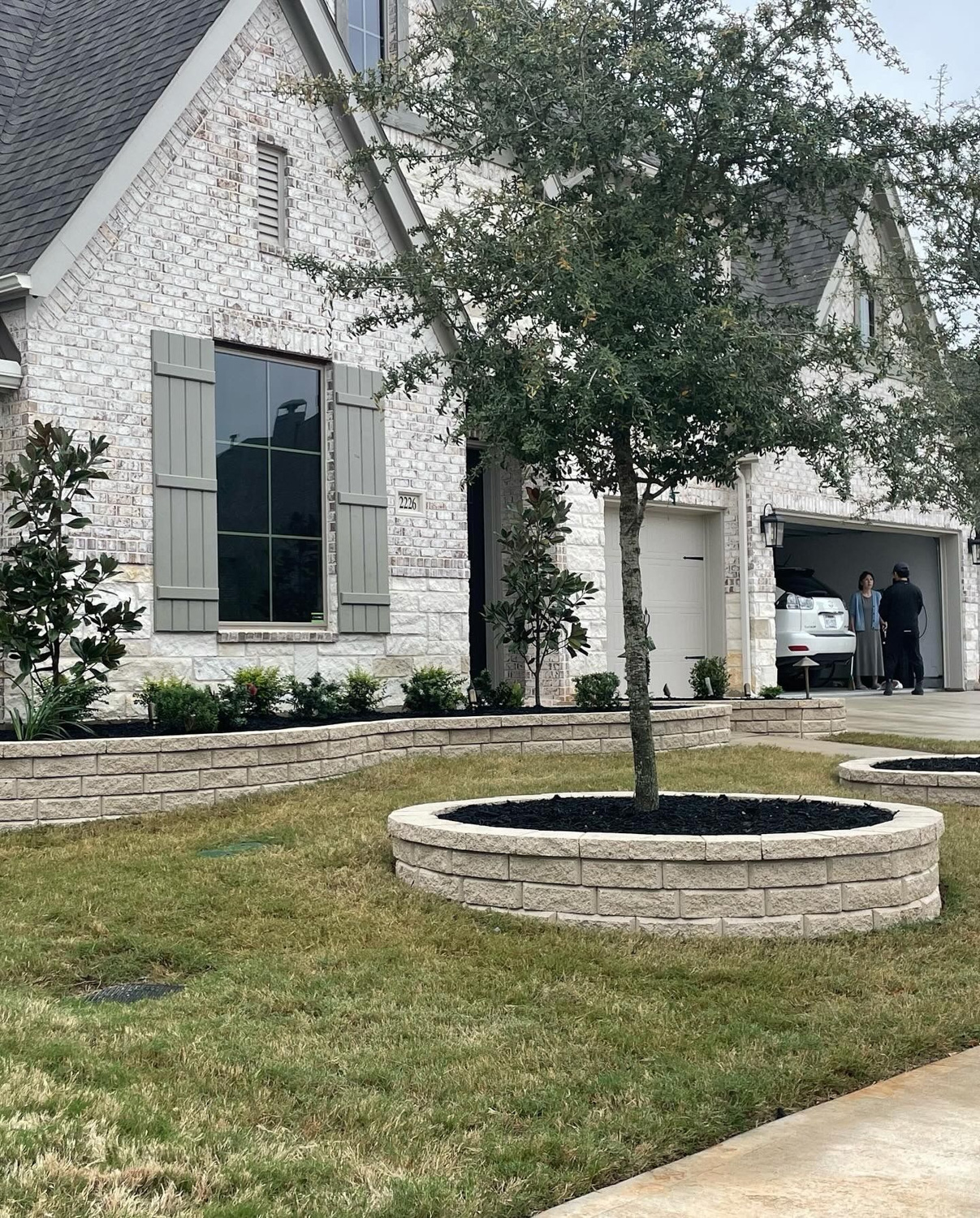 Bezuz-Lawn-and-Landscaping_Residential-Landscaping-in-Katy-TX-145