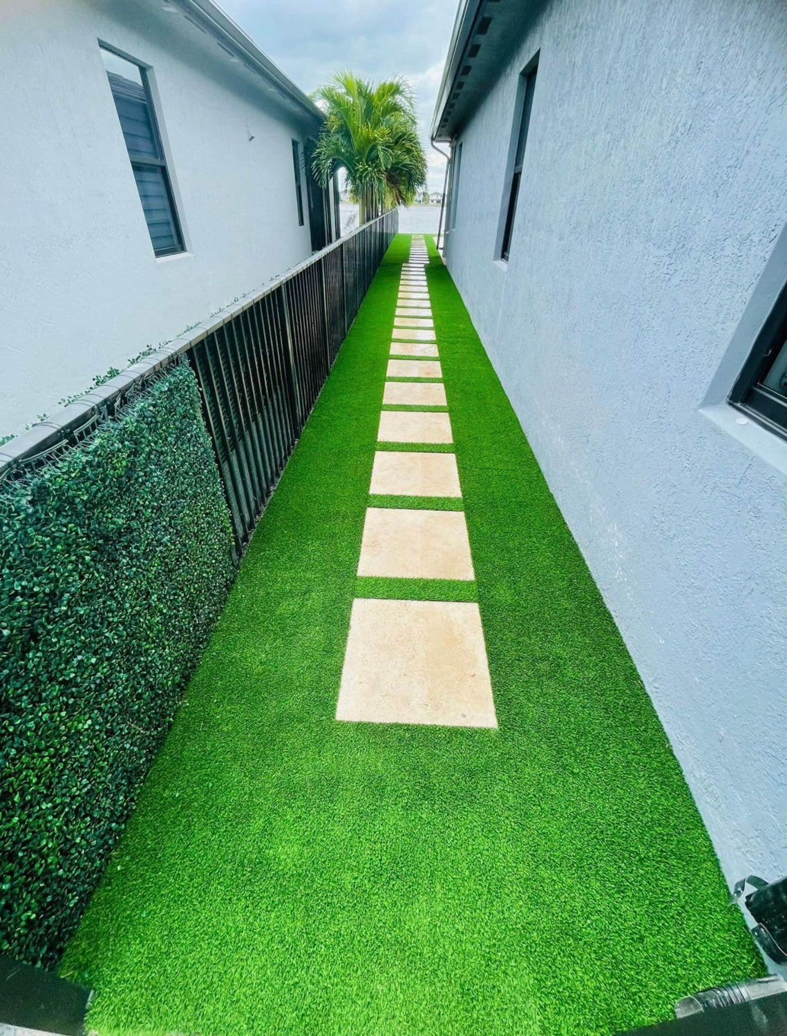 Bezuz-Landscaping-and-Design-Artificial-Turf-in-Katy-TX-10