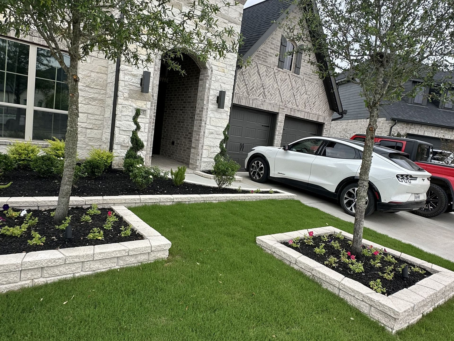 Bezuz-Lawn-and-Landscaping_Artificial-Turf-in-Katy-TX-17