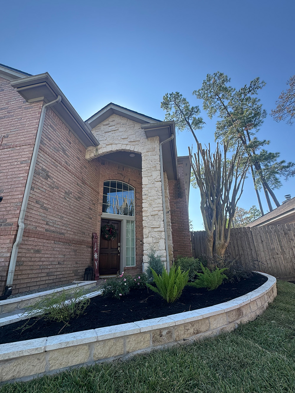Bezuz-Landscaping-and-Design-Artificial-Turf-in-Katy-114