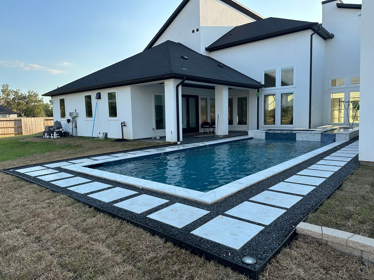 Bezuz-Lawn-and-Landscaping_Residential-Landscaping-in-Katy-TX-050