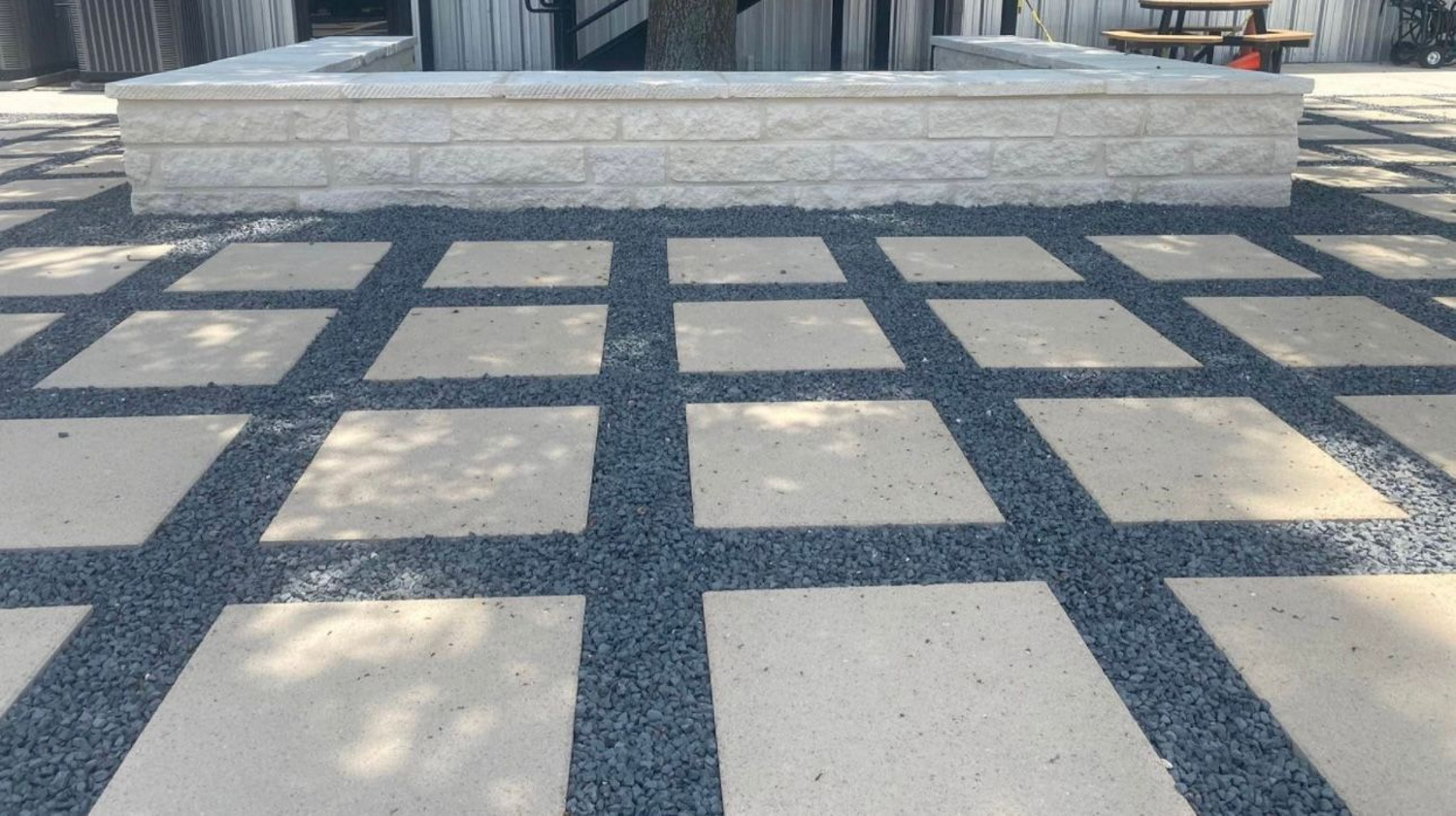 Bezuz-Lawn-and-Landscaping_Commercial-Landscaping-in-Katy-TX-07