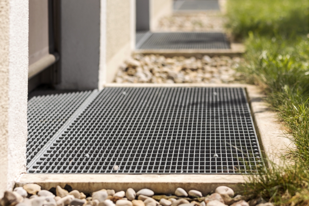 bezuz-landscaping-french-drain-gutter