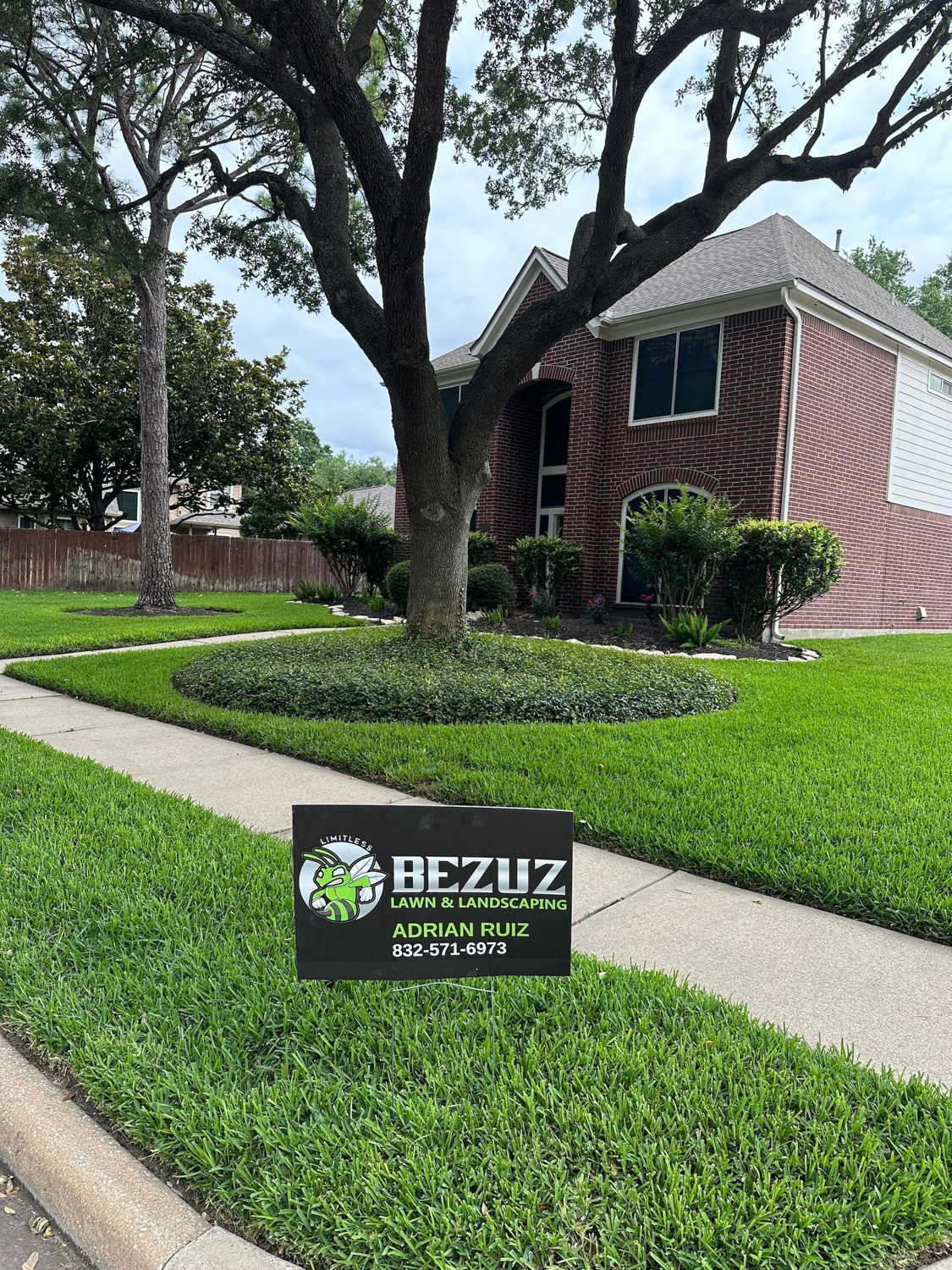 Bezuz-Lawn-and-Landscaping_Residential-Landscaping-in-Katy-TX-122