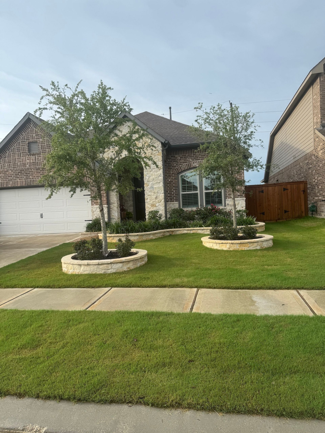 Bezuz-Lawn-and-Landscaping_Residential-Landscaping-in-Katy-TX-132