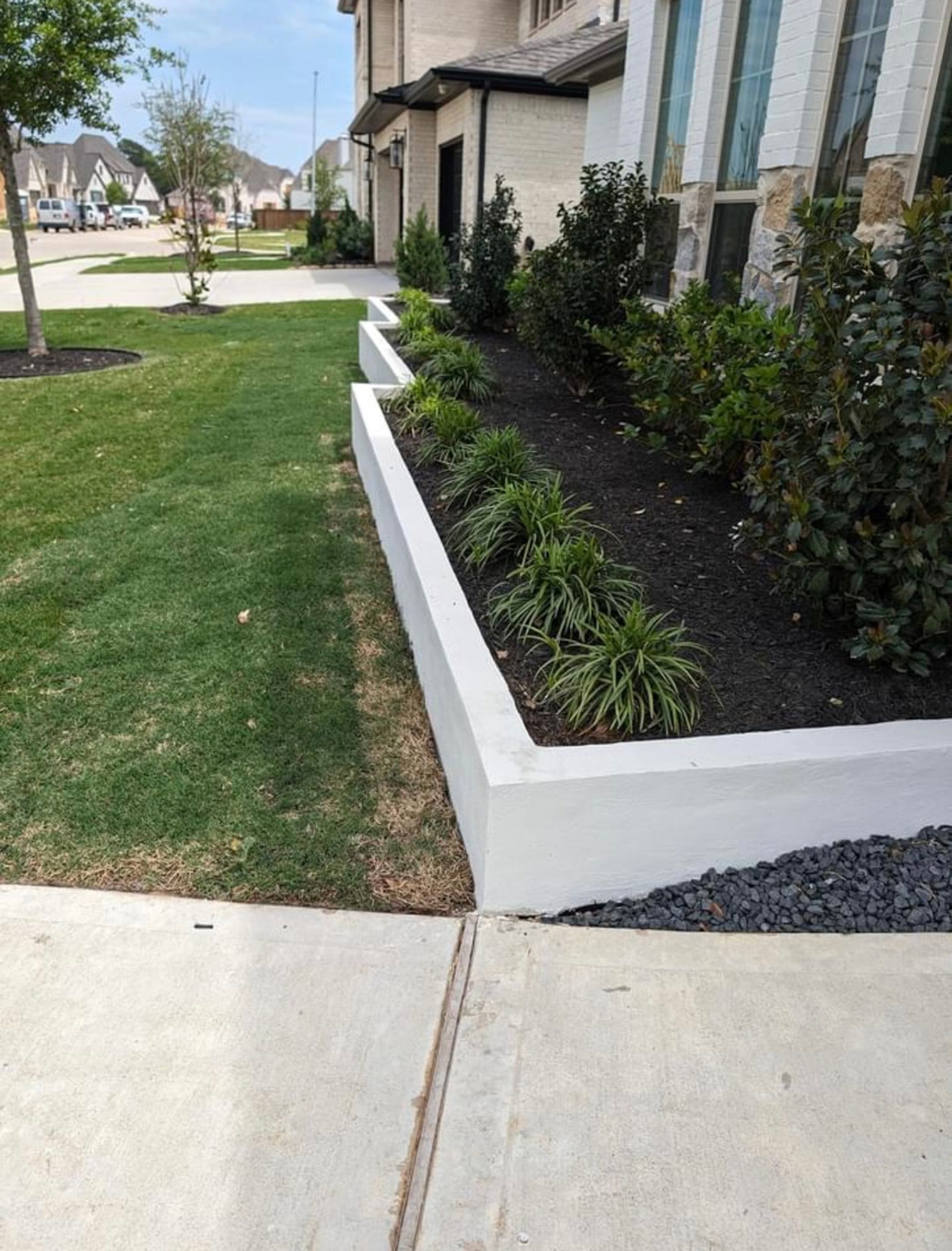 Bezuz-Lawn-and-Landscaping_Residential-Landscaping-in-Katy-TX-118