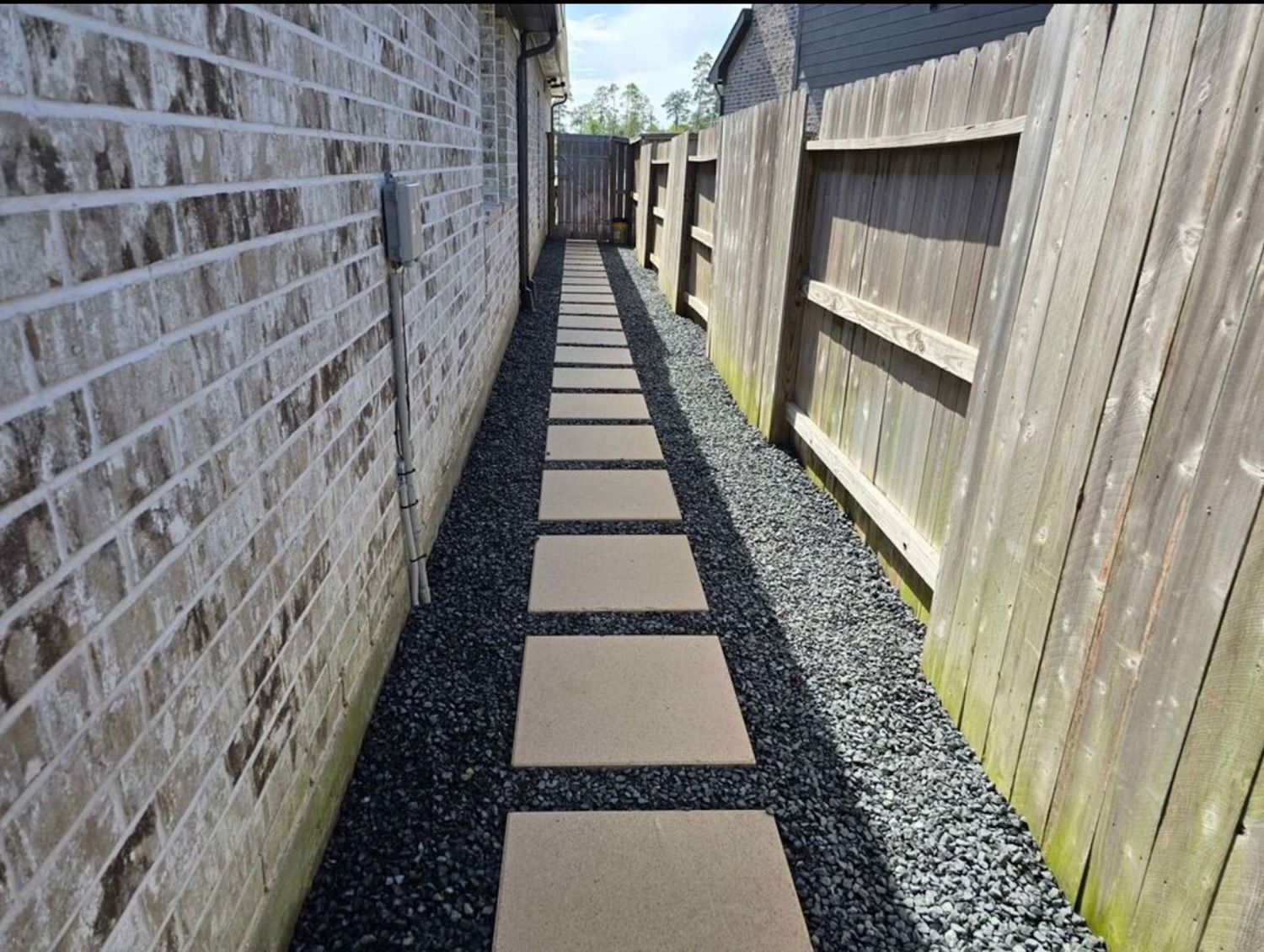 Bezuz-Lawn-and-Landscaping_Residential-Landscaping-in-Katy-TX-127