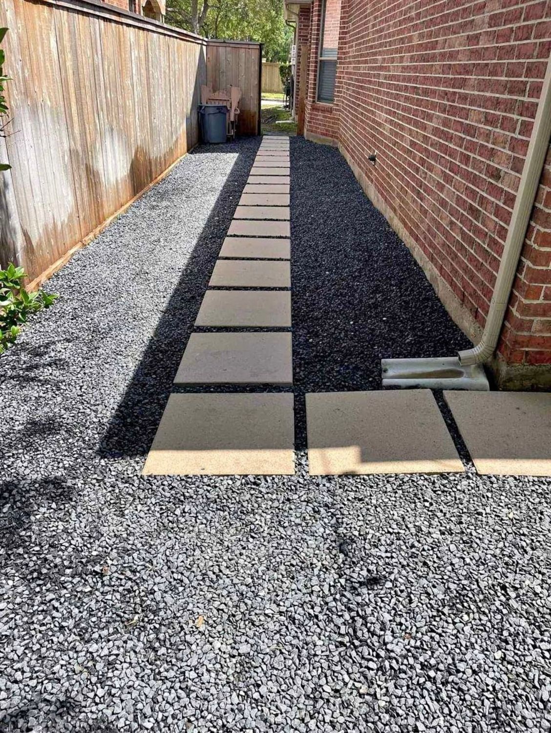 Bezuz-Lawn-and-Landscaping_Residential-Landscaping-in-Katy-TX-116