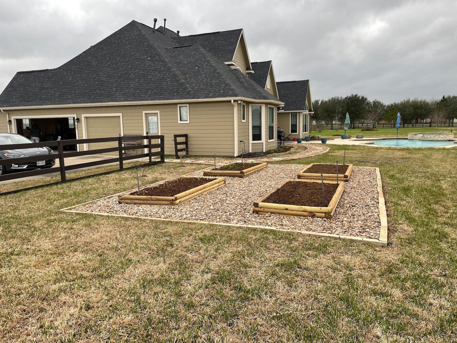 Bezuz-Lawn-and-Landscaping_Residential-Landscaping-in-Katy-TX-139