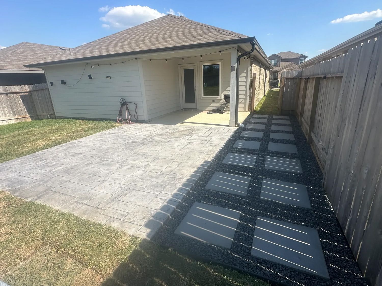 Bezuz-Lawn-and-Landscaping_Residential-Landscaping-in-Katy-TX-097