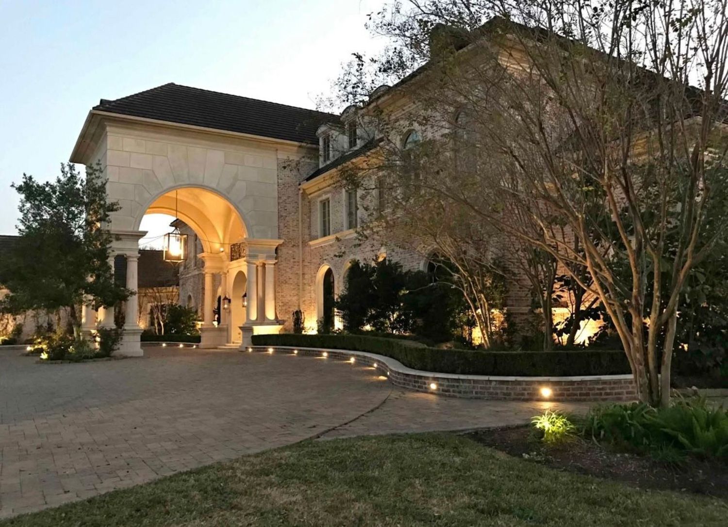 Bezuz-Lawn-and-Landscaping_Residential-Landscaping-in-Katy-TX-008