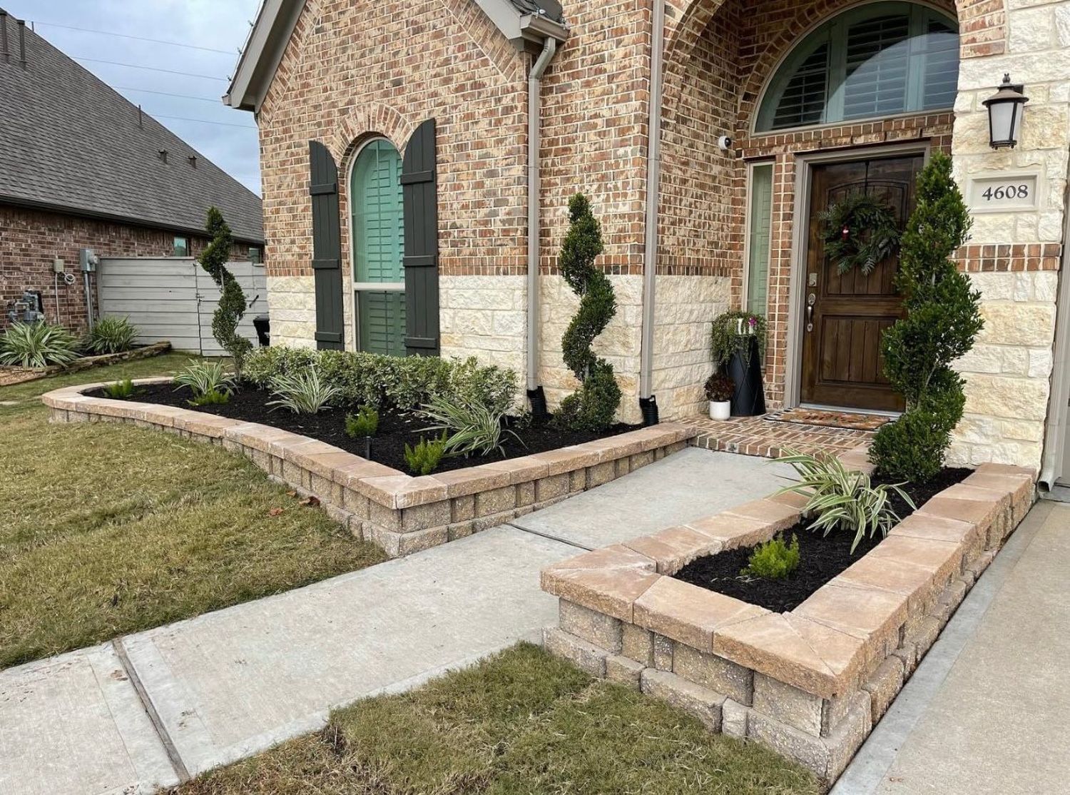 Bezuz-Lawn-and-Landscaping_Residential-Landscaping-in-Katy-TX-033